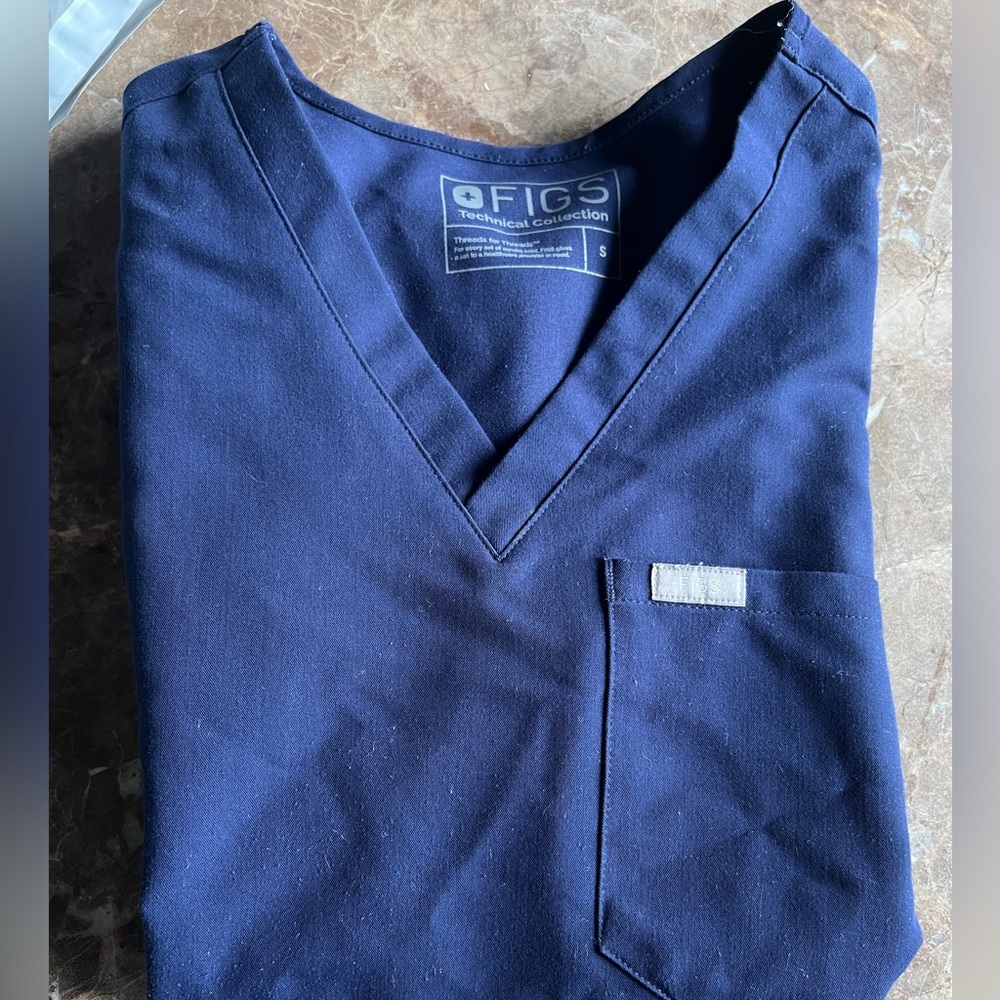Navy blue Catarina scrub top